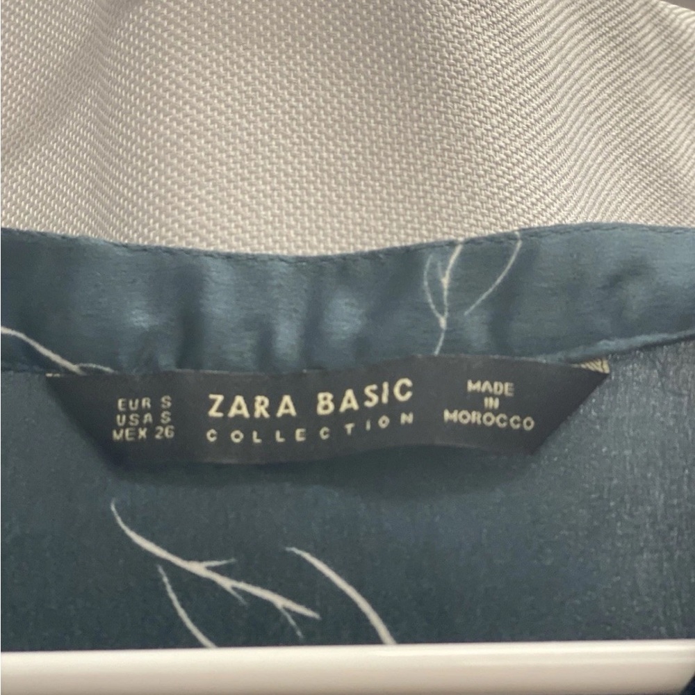 Zara Teal Blouse with Leaf Pattern - Picture 2 of 2
